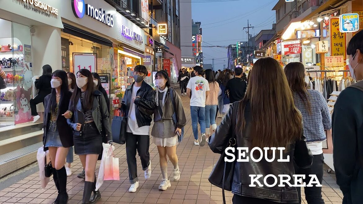 【4K】🇰🇷 Saturday Night Walking Hongdae Street - Nightlife - 4K Walking Tour South Korea