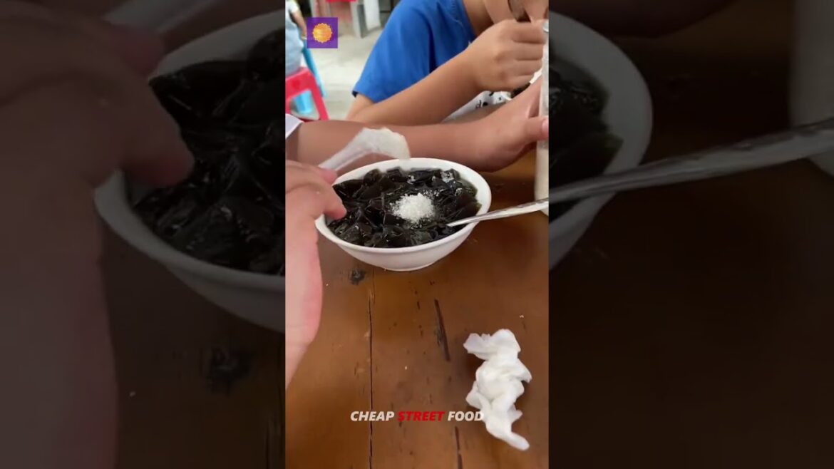 Local Exotic Food Burning Grass Jelly The taste of summer! Summer is this ice cold feeling