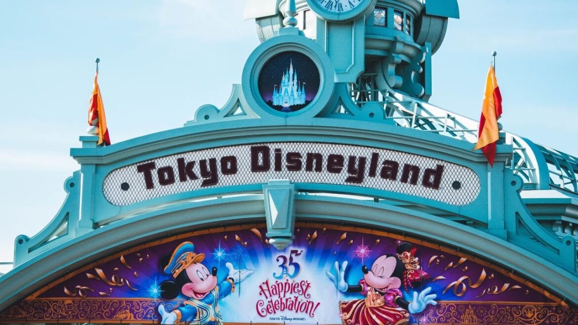 Tokyo Disney Land 2023: Part 1 (Detailed Tour)