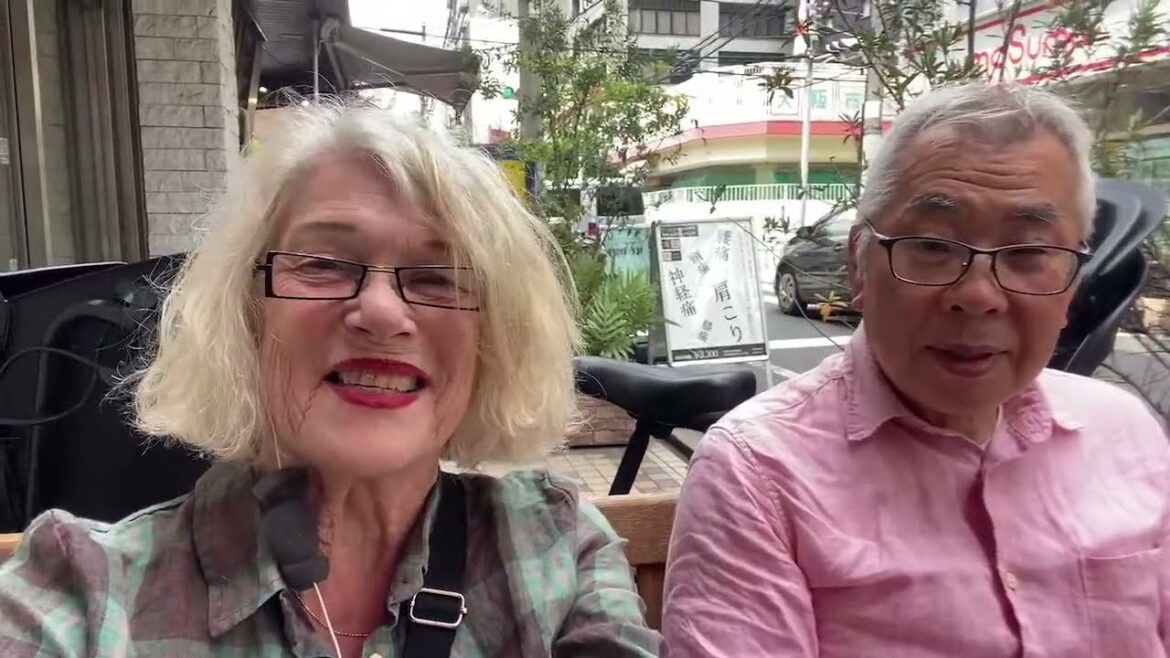 Coffee with Louise and Keizo in Osaka🇯🇵Walking in Japan Coffee with Louise and Keizo in Osaka🇯🇵Walking in Japan