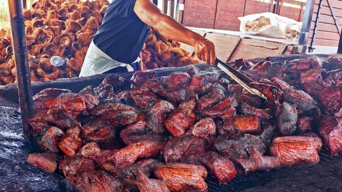 Most UNIQUE!Coconut Smoked Beef, Smoked Duck Curry – Street Food/ 肉肉大進擊!椰殼燻牛肉,燻牛咖哩 – 街頭美食 Most UNIQUE!Coconut Smoked Beef, Smoked Duck Curry - Street Food/ 肉肉大進擊!椰殼燻牛肉,燻牛咖哩 - 街頭美食