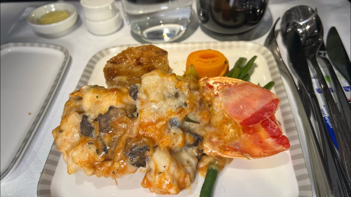 Lobster Thermidor on 15 Hour Flight Singapore to San Francisco in Business Class SQ 32 Lobster Thermidor on 15 Hour Flight Singapore to San Francisco in Business Class SQ 32