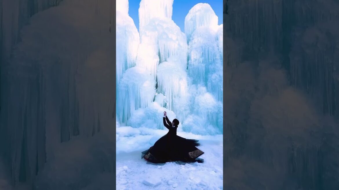 This is Amazing!😳🧊#nature #explore #adventure #shorts #fyp #relaxing