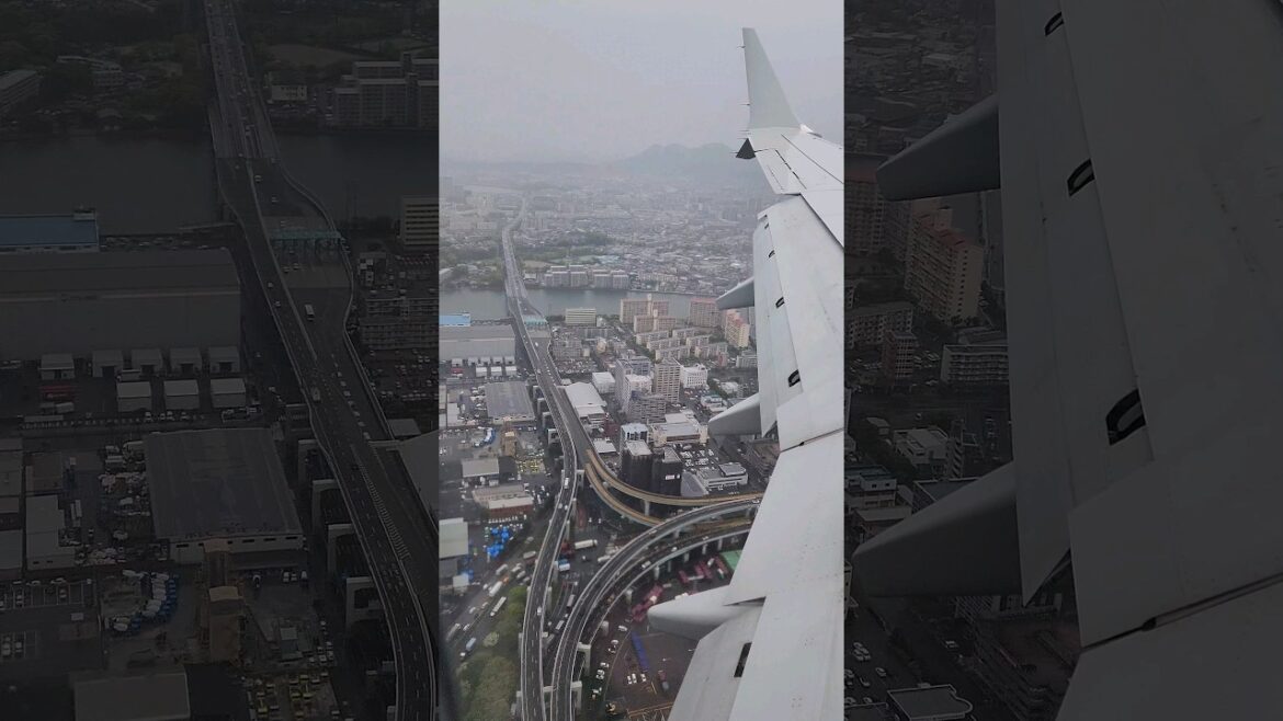 The view of landing at Fukuoka Airport 🇯🇵