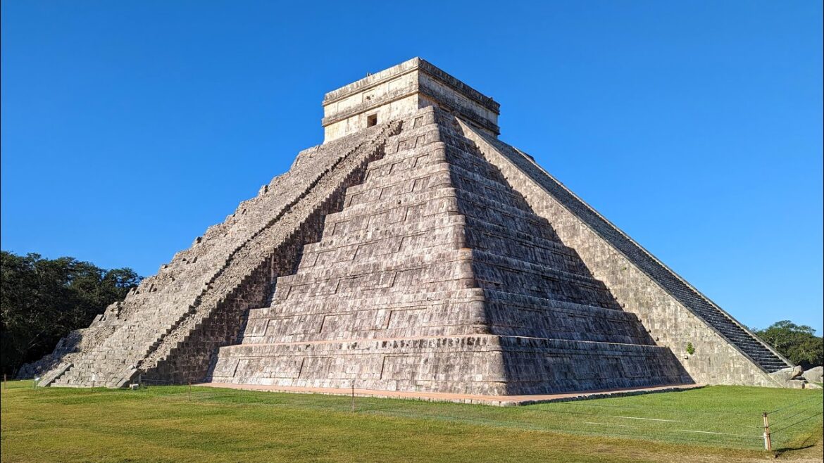 Chichen Itza Mayan Ruins, Mexico  [Amazing Places 4K]