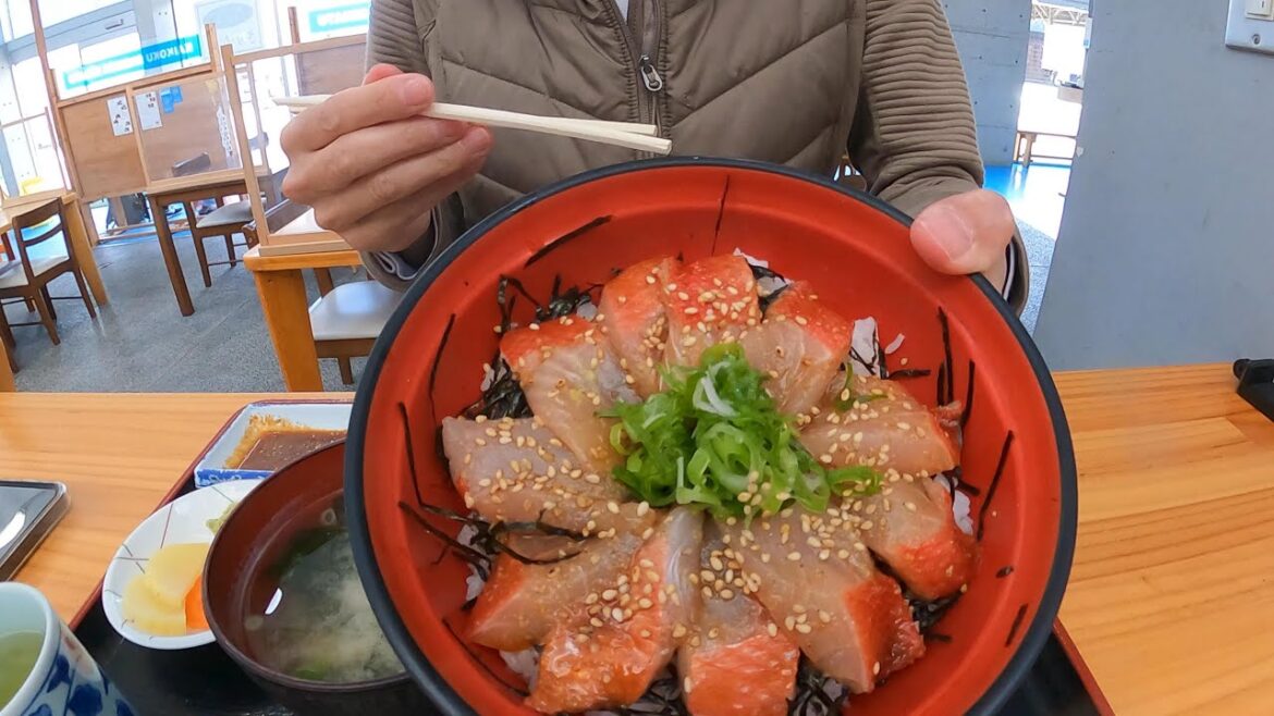 Food and spectacular attractions of an exclusive seaside resort near Tokyo Food and spectacular attractions of an exclusive seaside resort near Tokyo