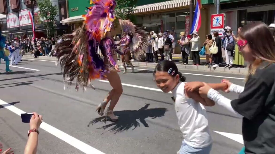 サンバカーニバル ① 浅草 仲見世バルバロス【日田川開き観光祭 2023年】 サンバカーニバル ① 浅草 仲見世バルバロス【日田川開き観光祭 2023年】