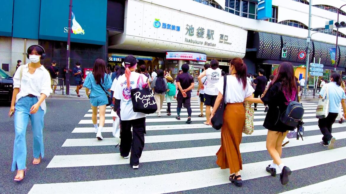 Ikebukuro in Tokyo. It’s the end of summer♪💖🐶4K non-stop 1 hour 02 minutes Ikebukuro in Tokyo. It's the end of summer♪💖🐶4K non-stop 1 hour 02 minutes