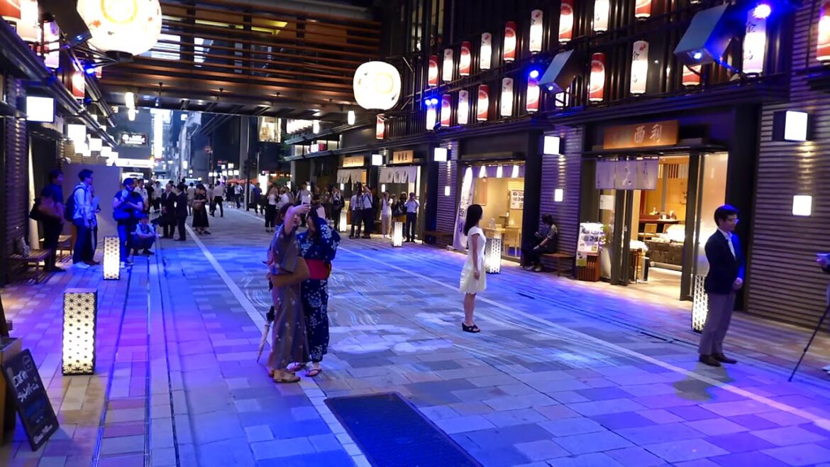 ‘Summer Scroll’ at Coredo Muromachi [RAW VIDEO]