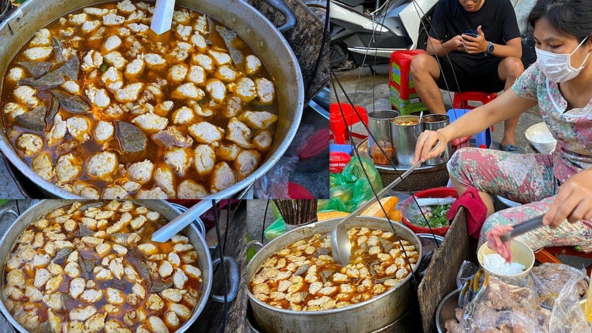Gánh bún bò nhưng không có rau sống, khách chen chúc bưng tô ngồi ăn dù không có bàn Gánh bún bò nhưng không có rau sống, khách chen chúc bưng tô ngồi ăn dù không có bàn