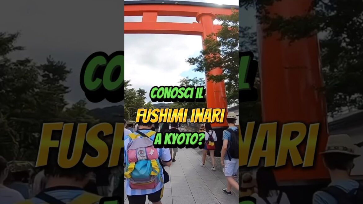 Giappone Fushimi Inari 10.000 torii a Kyoto Giappone Fushimi Inari 10.000 torii a Kyoto