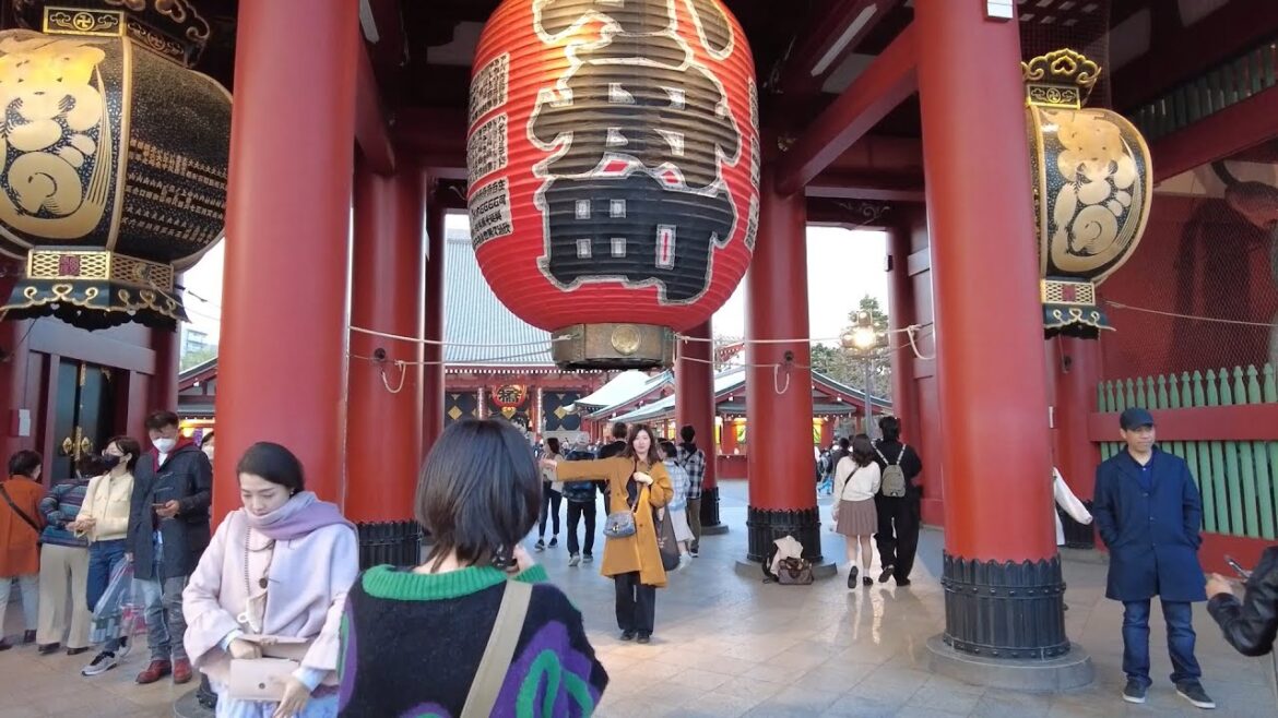 Visiting the Asakusa in Tokyo Japan! Fortune telling, Sensoji Temple | EXPLORE | JAPAN Visiting the Asakusa in Tokyo Japan! Fortune telling, Sensoji Temple | EXPLORE | JAPAN