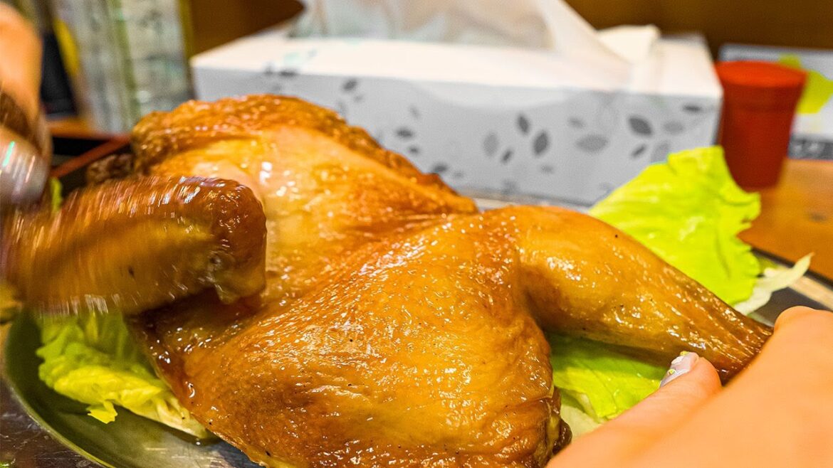 Japanese Teriyaki Chicken Eaten With Bare Hands | Miyoshiya Specialty Chicken Shop | ASMR