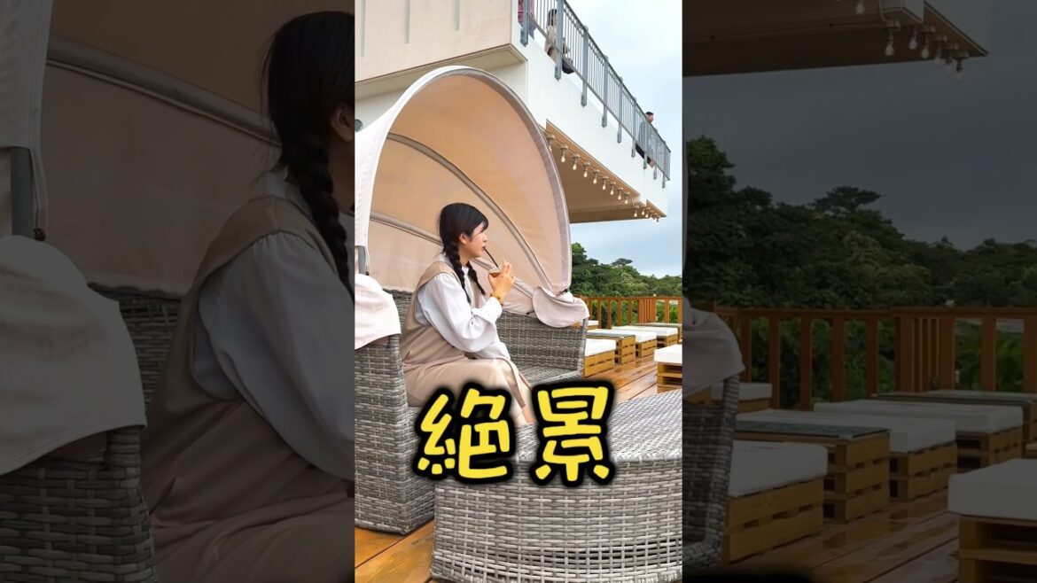 【海の見えるカフェあるある】沖縄は天気ガチャ！？ 🤣 #shorts