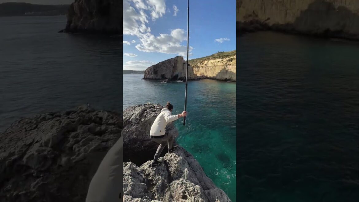 Guaranteed crash if we tried to get this with a drone 💥 #insta360 #travel #shorts #videoshorts #fyp Guaranteed crash if we tried to get this with a drone 💥 #insta360 #travel #shorts #videoshorts #fyp