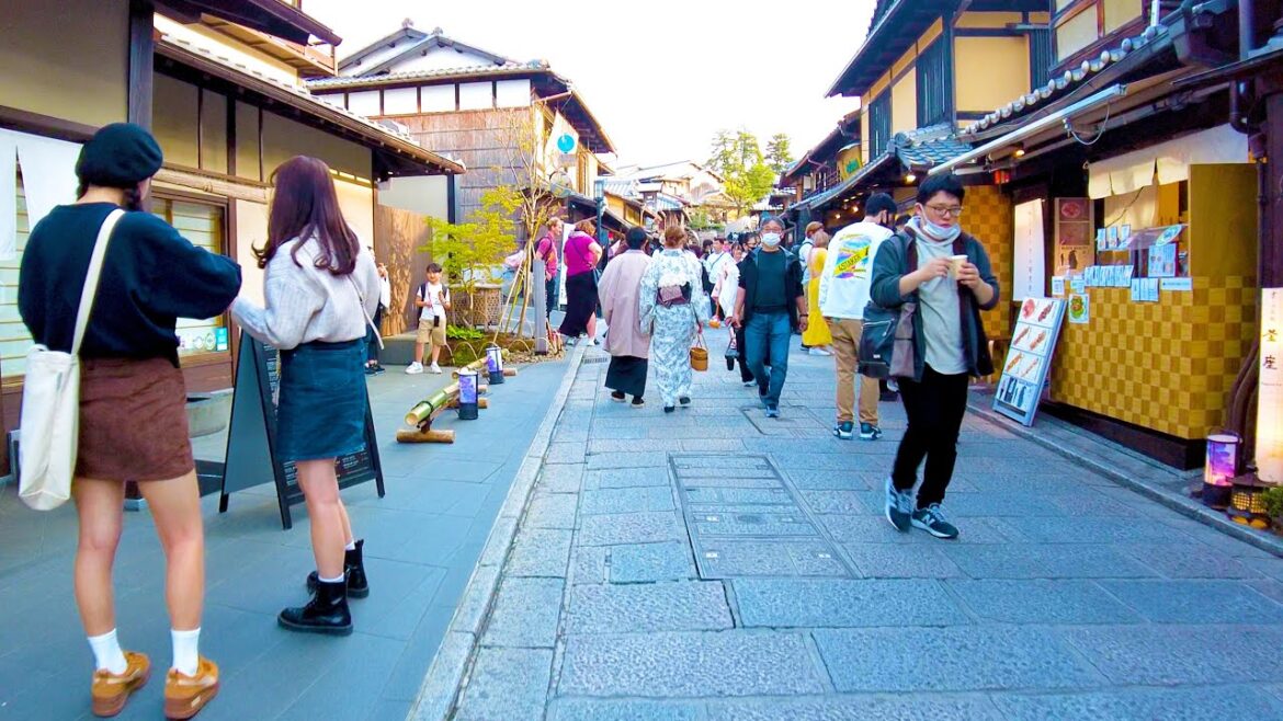 Kyoto Walk πΆπ» From Yasaka Shrine to Kiyomizu Temple βͺπ 4K ASMR non-stop 1 hour 01 minutes Kyoto Walk πΆπ» From Yasaka Shrine to Kiyomizu Temple βͺπ 4K ASMR non-stop 1 hour 01 minutes