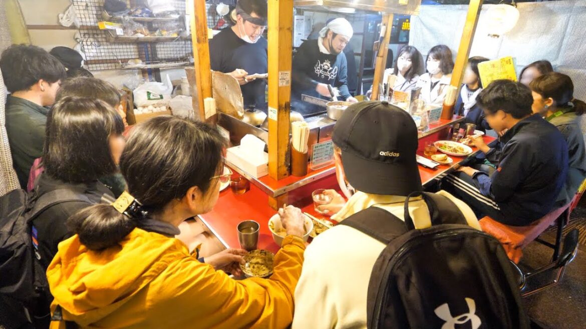 ポツンと深夜２時まで営業している福岡屋台に密着したら凄かった...