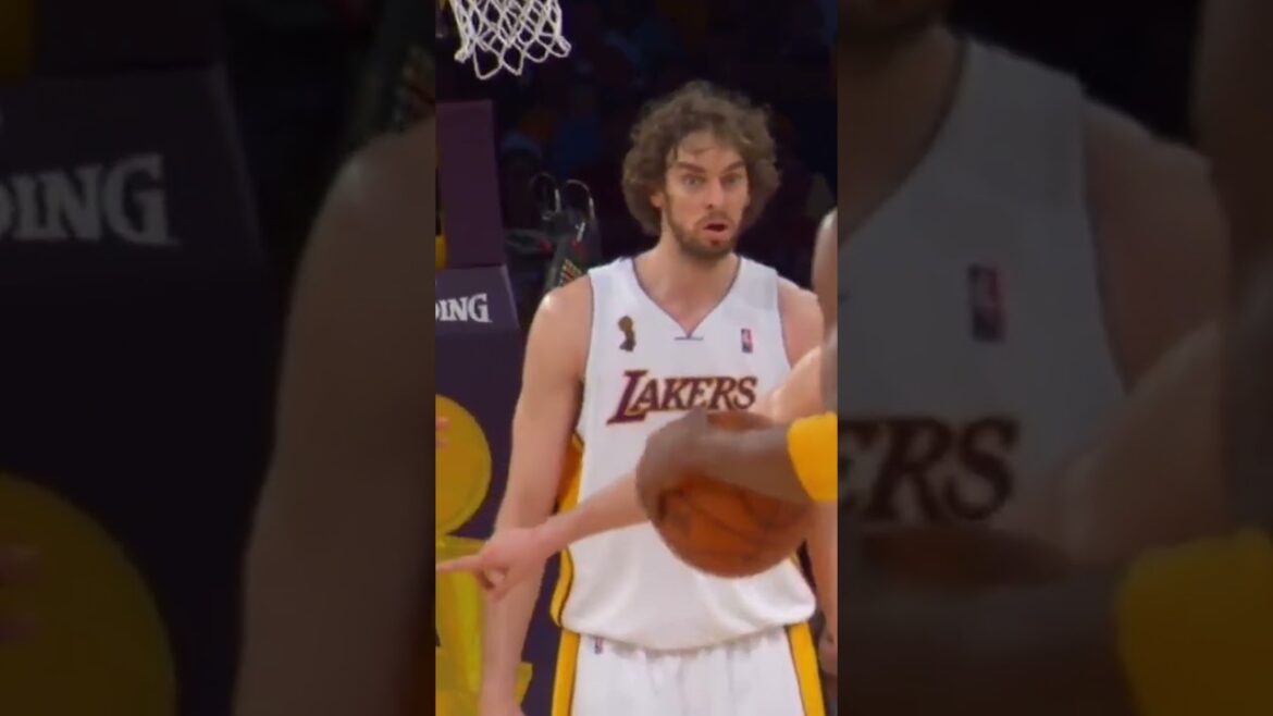 Eye Contact Basketball Skills #basketball #coach #basketballislife #kobe