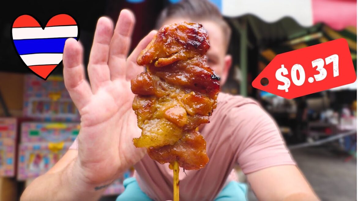 THE ULTIMATE THAI STREET SNACK in BANGKOK’s CHINATOWN 🇹🇭 $1 Grilled Pork Heaven THE ULTIMATE THAI STREET SNACK in BANGKOK's CHINATOWN 🇹🇭 $1 Grilled Pork Heaven