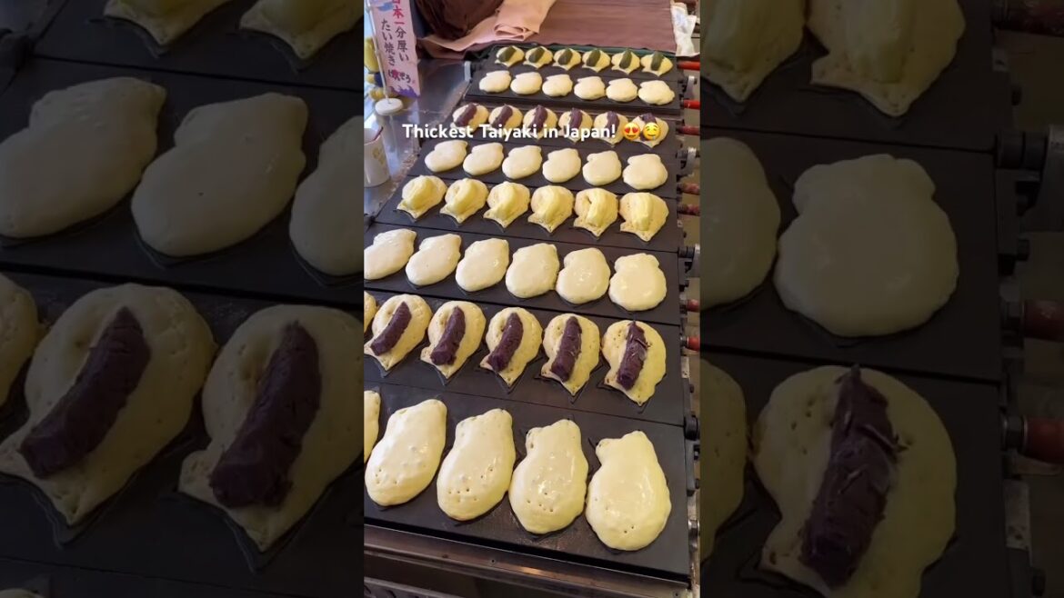 Thickest Taiyaki in Japan! 😍🤤 #shorts #travel #viral #tiktok