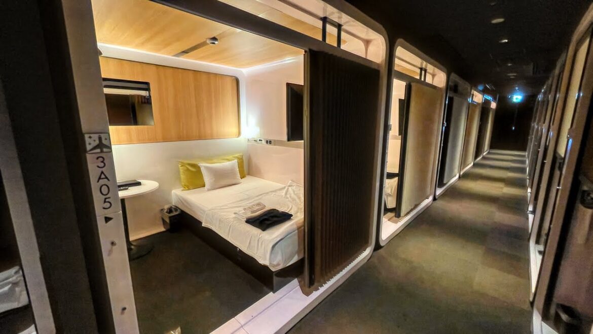 Staying at Luxurious "FIRST CLASS" Capsule Hotel in the airport | First Cabin Kansai Ariport