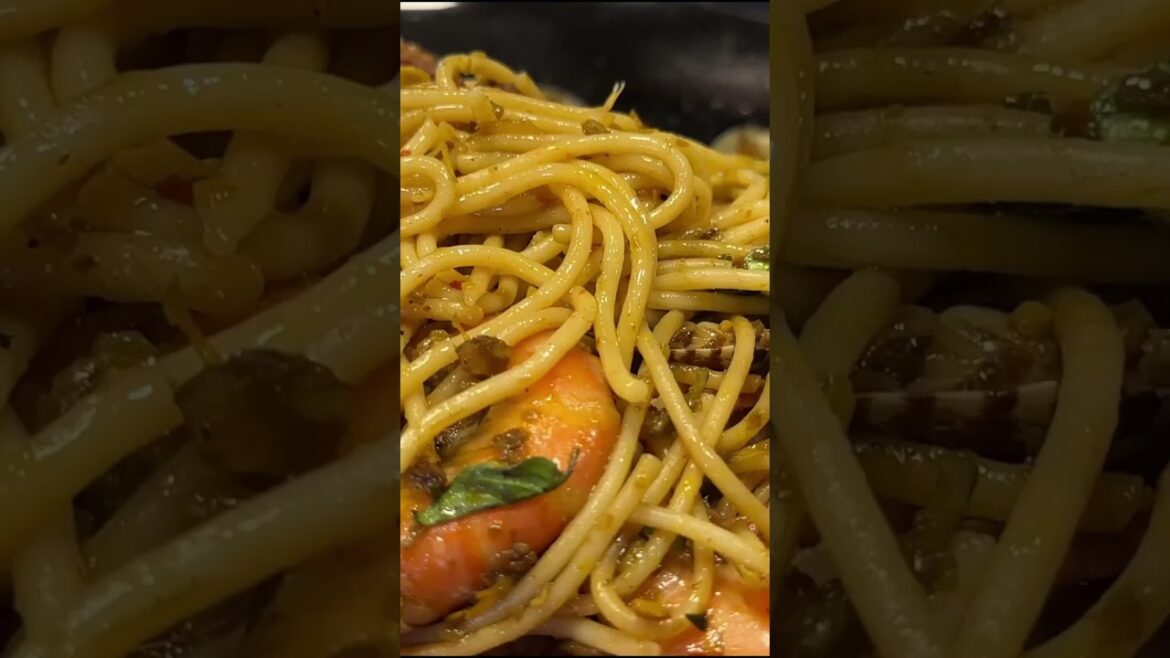 1.5$ Pattaya Street Food Challenge #shorts