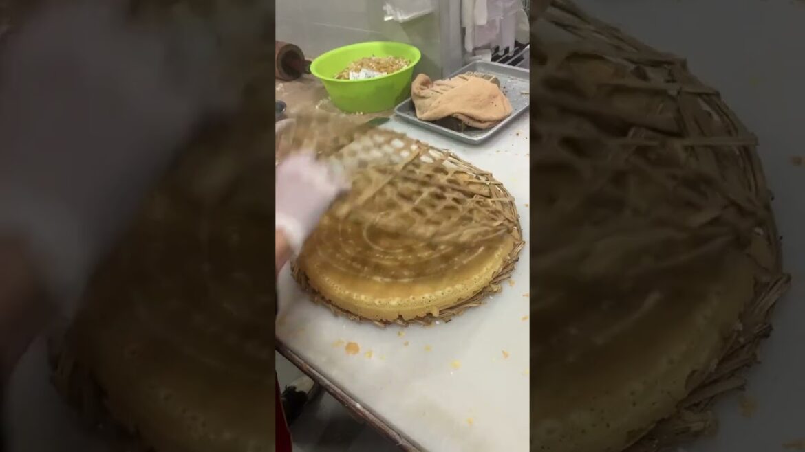 Egg white cakes that are opened for 2 months a year Egg white cakes that are opened for 2 months a year