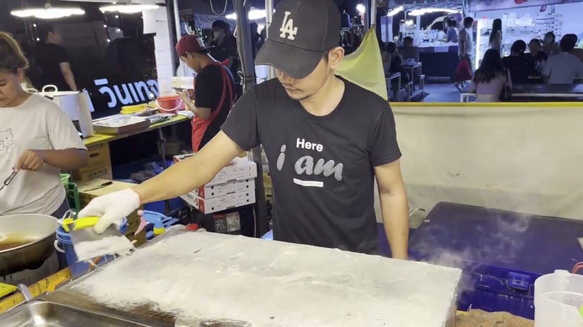 "Crispy Delights: Exploring the World of Street Food"