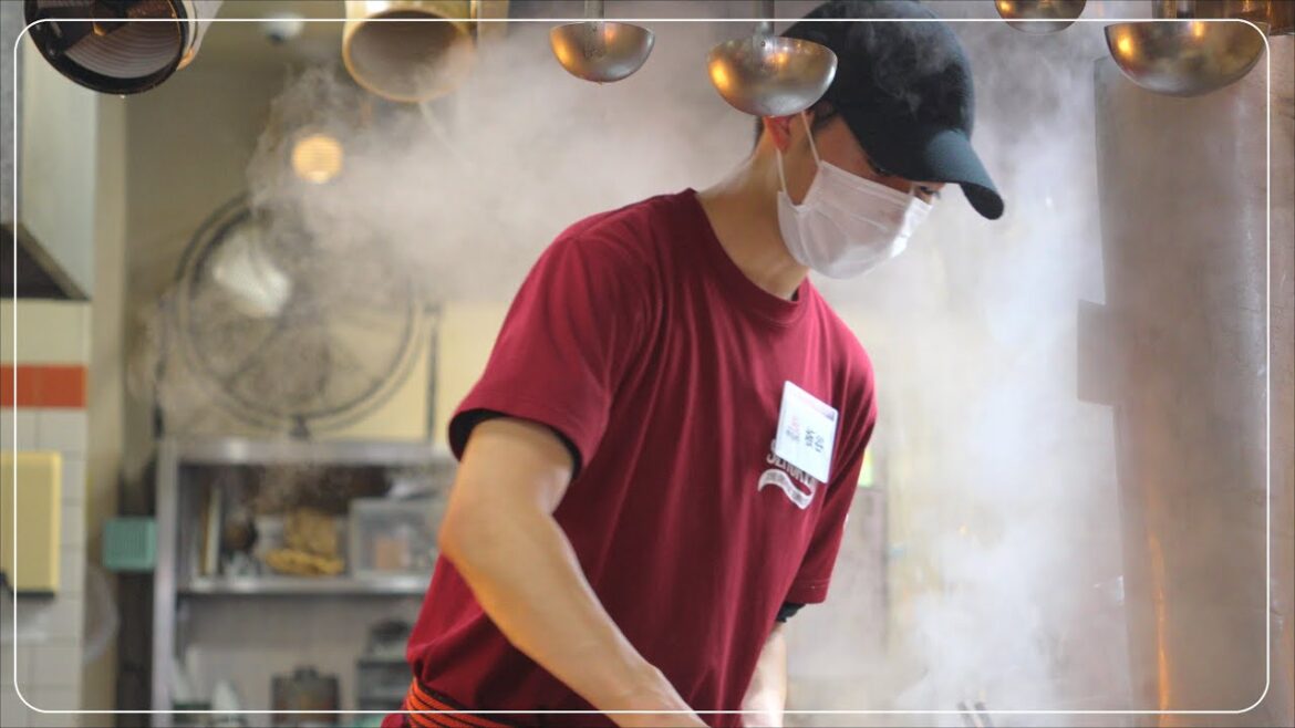 Closely on the day of a young ramen craftsman who inherits the founder’s thoughts! 清陽軒 ラーメン 屋台 Closely on the day of a young ramen craftsman who inherits the founder's thoughts! 清陽軒 ラーメン 屋台