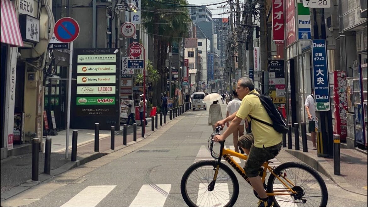 Daimyo Street Walking Fukuoka🇯🇵LIVE Walking in Japan Daimyo Street Walking Fukuoka🇯🇵LIVE Walking in Japan