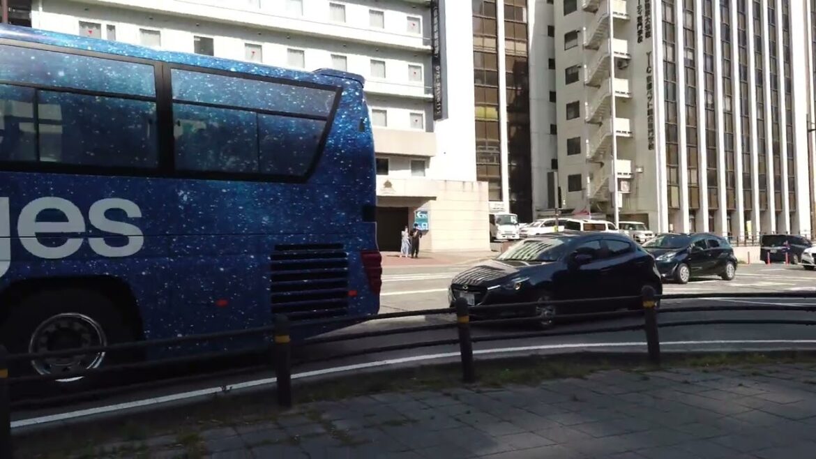 4K walking tour from Kyoto Station to Umekoji Park during the vibrant Golden Week