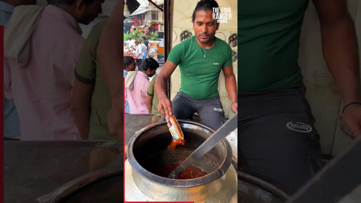 I can't stop watching this street food recipe