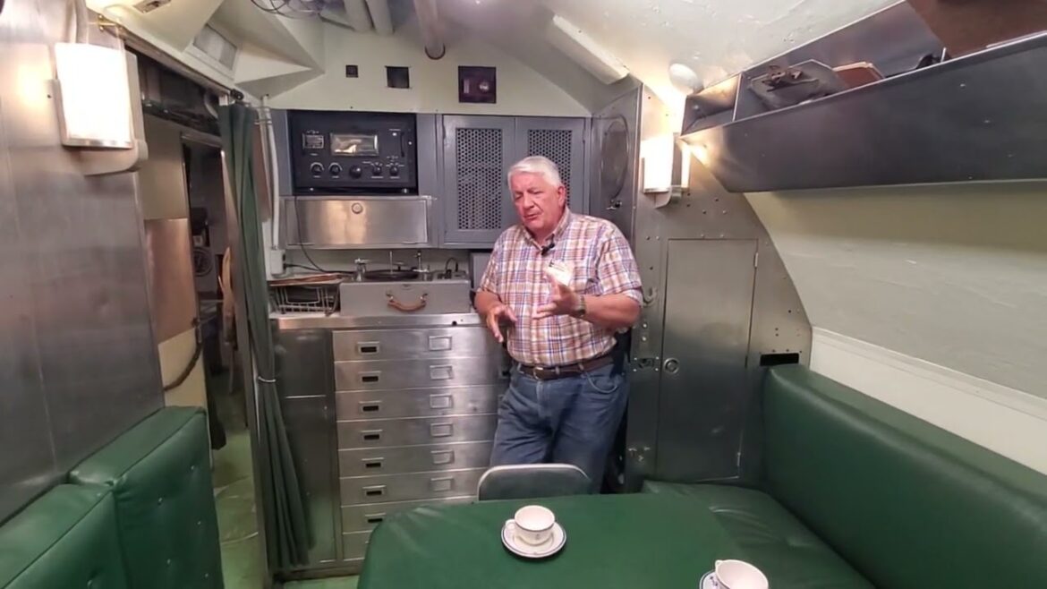 Tunes and Tokyo Rose: Officer Recreation on a WWII Submarine