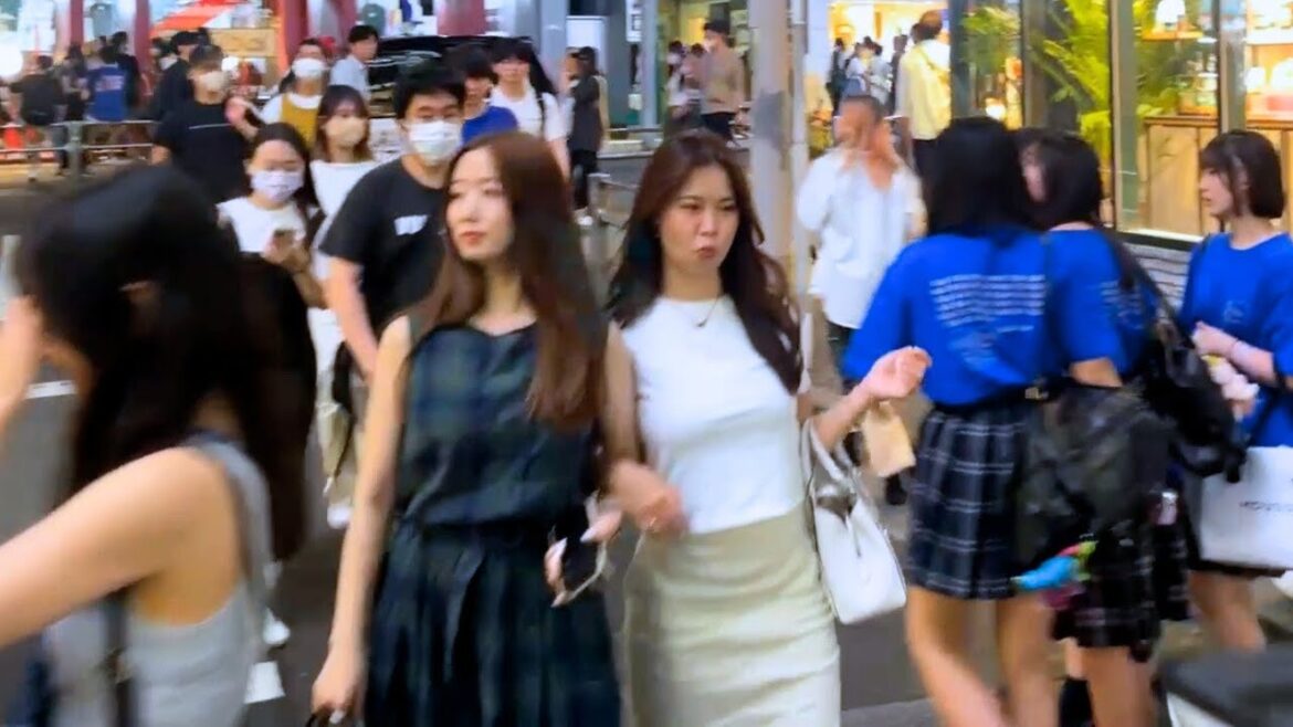 NIGHTLIFE IN TOKYO IS SO BUSY! Night walk in Shibuya 2023 渋谷、スクランブル交差点を散歩 2023年6月