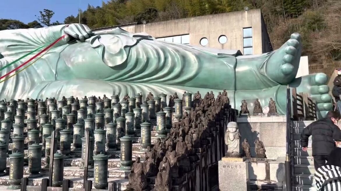 Sleeping Buddha Fukuoka Japan  🙏💐🧘‍♀️