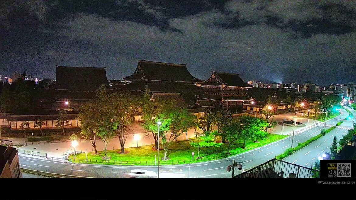 京都ライブカメラ 東本願寺 (KYOTO JAPAN LIVE CAMERA) 森信三郎商舗から生中継 即時影像 紅葉 livecam 銀杏 2023/06/20 12:00～