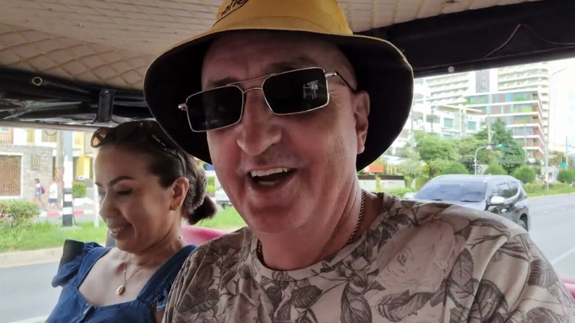 Tuk Tuk ride to Hua Hin night Market Tuk Tuk ride to Hua Hin night Market