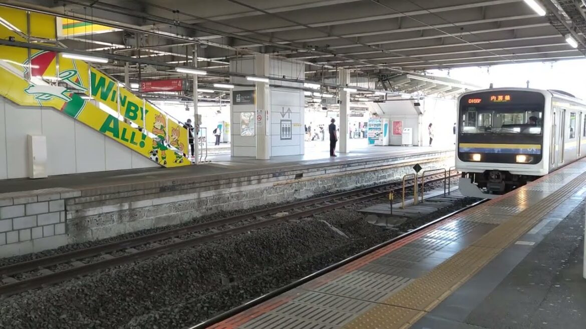 【内房線】君津行き発車＠蘇我駅 Uchi-bo line local for Kimitsu noｗ departing at Soga sta Chiba Japan;⁠)