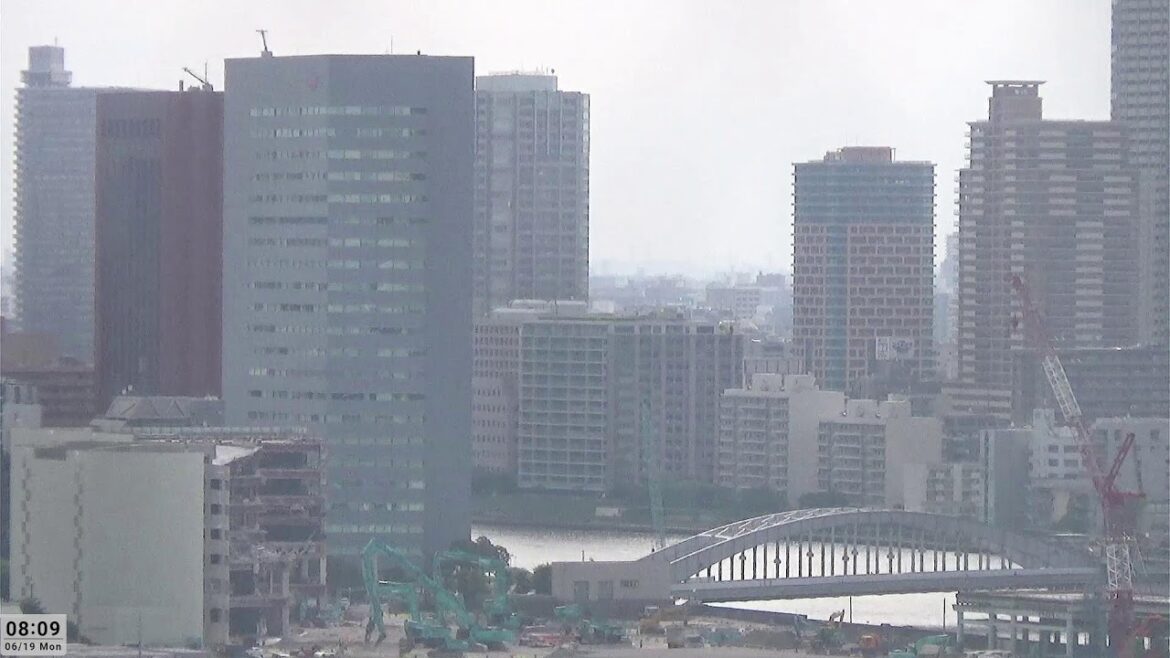 LIVE 築地市場跡地と隅田川にかかる勝鬨橋/2023.6.18