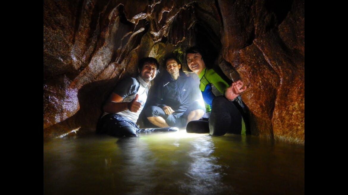 Senbutsu Stalactite Cave JAPAN - 千仏洞, 見晴台, 北九州市