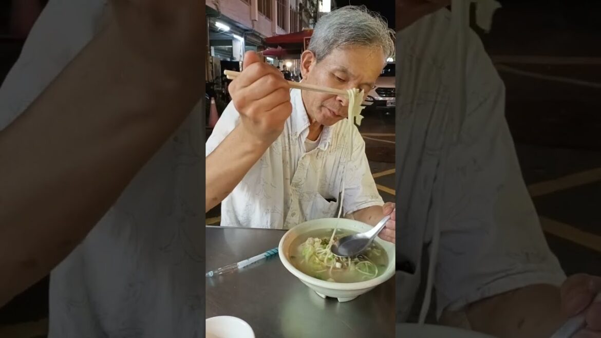 @台湾高雄台中　阿吉海產  海鮮湯麵