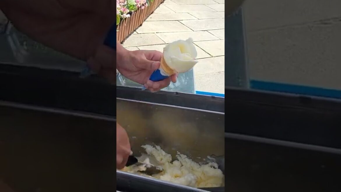 長崎チリンチリンアイス　アイスはこれしか勝たんNagasaki chirin chirin ice cream　　Ice cream loved most in Nagasaki　ババヘラアイス