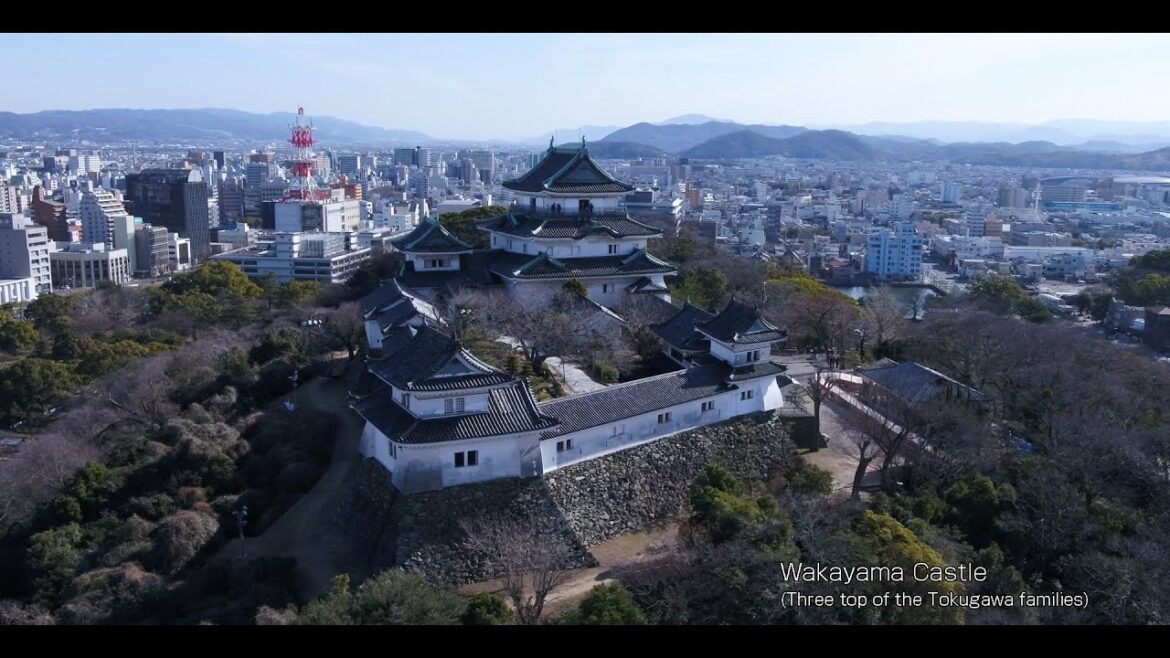 Introducing Wakayama with temari ball performance, and drone movies over Wakayama castle and more Introducing Wakayama with temari ball performance, and drone movies over Wakayama castle and more