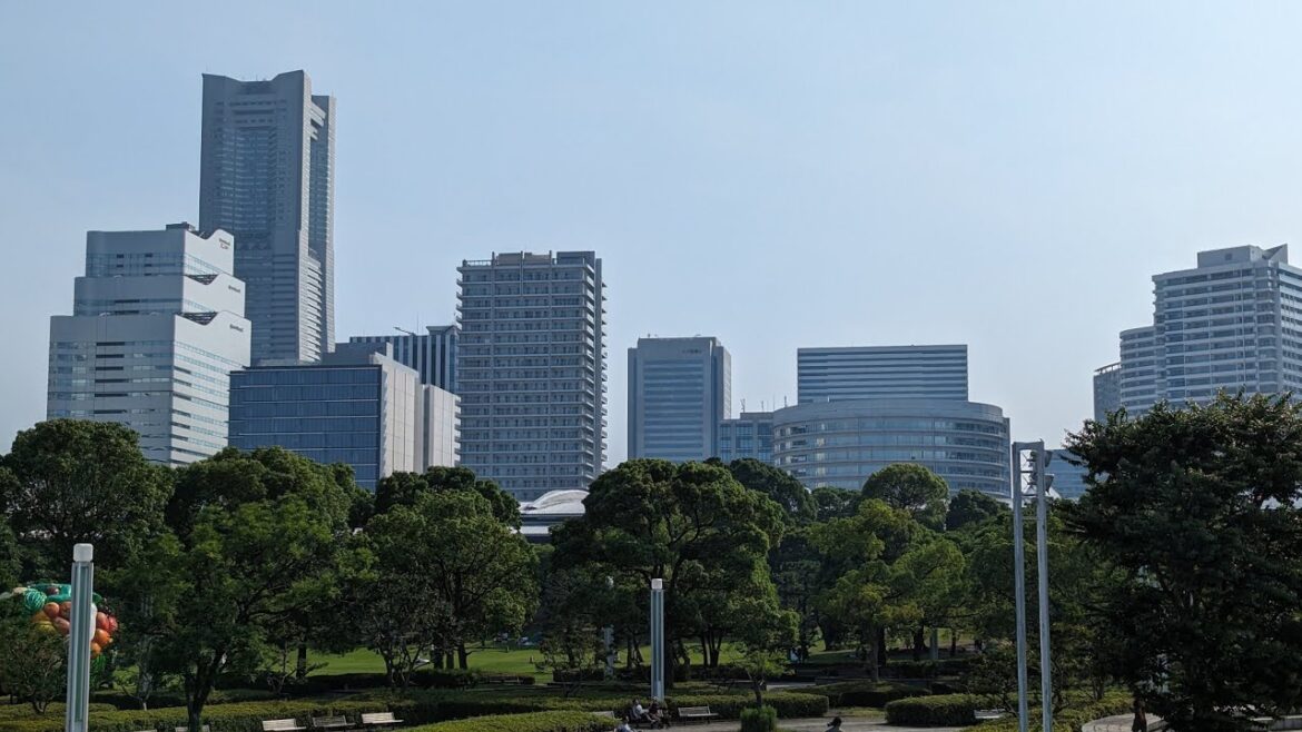 神奈川県横浜市西区　臨港パークだよ【昼と夜あるよ】Yokohama City, Kanagawa Prefecture Rinko Park Dayo [There is day and night]