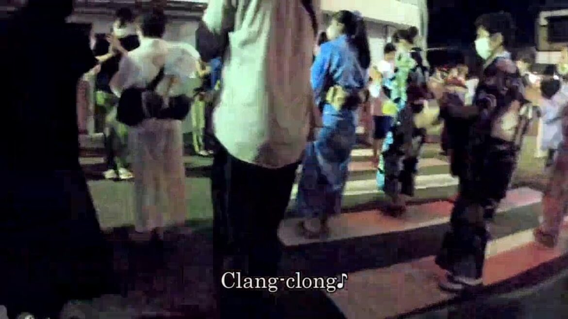 Gujo-Hachiman, Gifu Prefecture　Gujo All-night Odori dance　Japan's Old streets