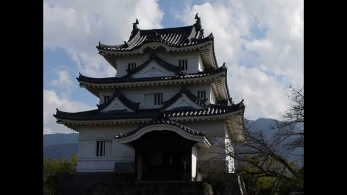 Japanese Castles3　現存12天守　宇和島城・丸亀城