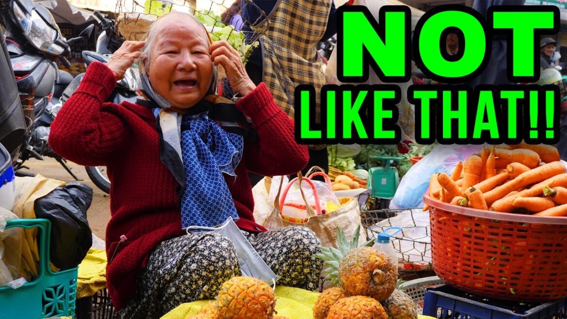 Why is it SO DIFFERENT during the day? 🇻🇳