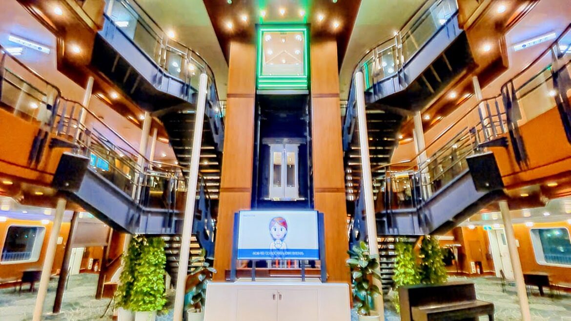 Cheapest Capsule Room on a Gorgeous Overnight Ferry in Japan-21h Trip | Kyoto Maizuru to Hokkaido Cheapest Capsule Room on a Gorgeous Overnight Ferry in Japan-21h Trip | Kyoto Maizuru to Hokkaido