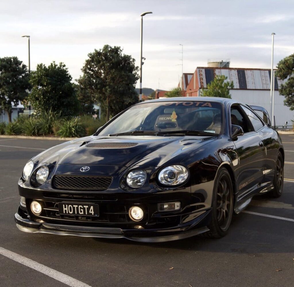 Celica GT-FOUR VS. MR2 MK2 TURBO Celica GT-FOUR VS. MR2 MK2 TURBO