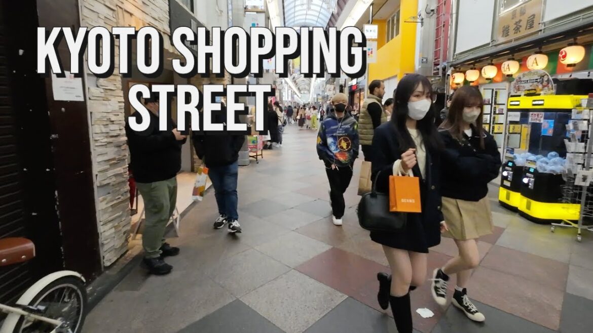 Kyoto Shopping Streets Walking Tour [ASMR] 4K - Kyoto, Japan